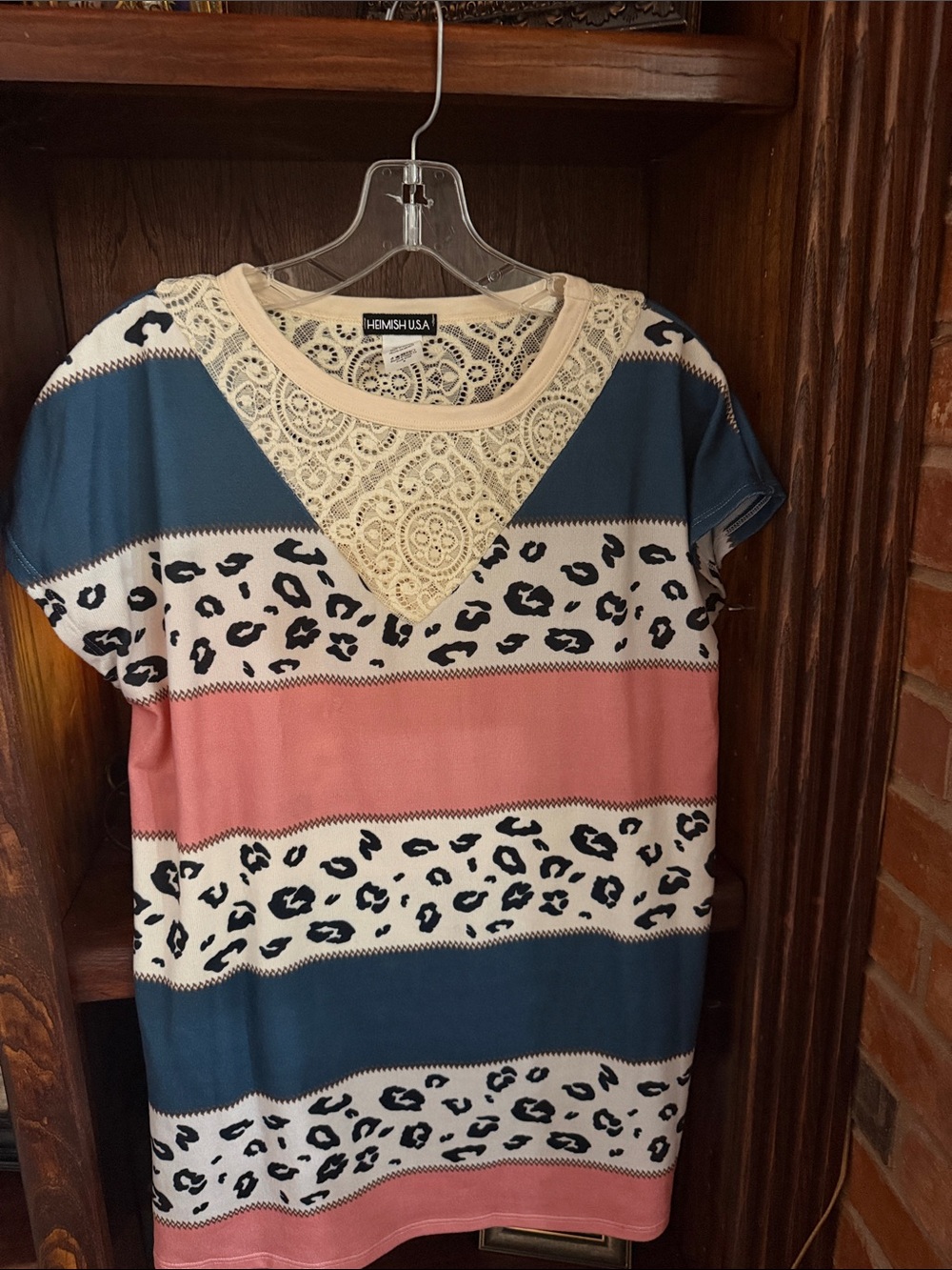 HEIMISH USA Blue, Pink & Cream Lace-Trim Short Sleeve Top - size small - NWOT